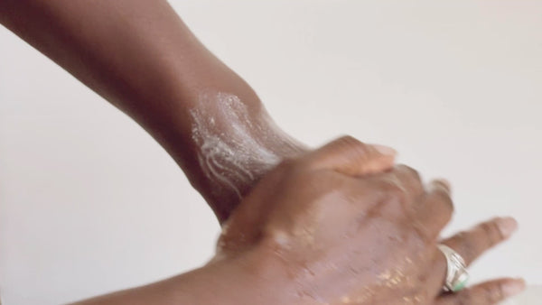 PINK JASMINE FOAMING BODY SCRUB